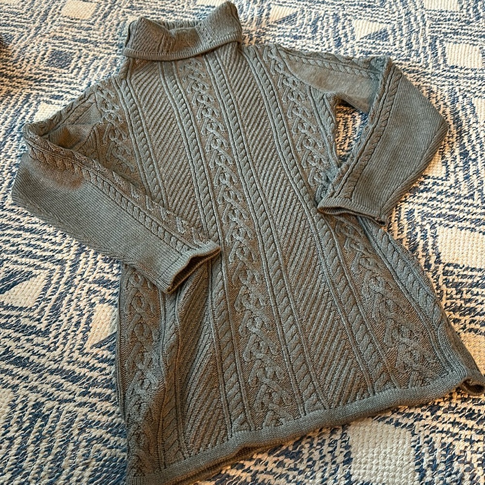 Women’s Gray Sweater Dress above the knee Medium